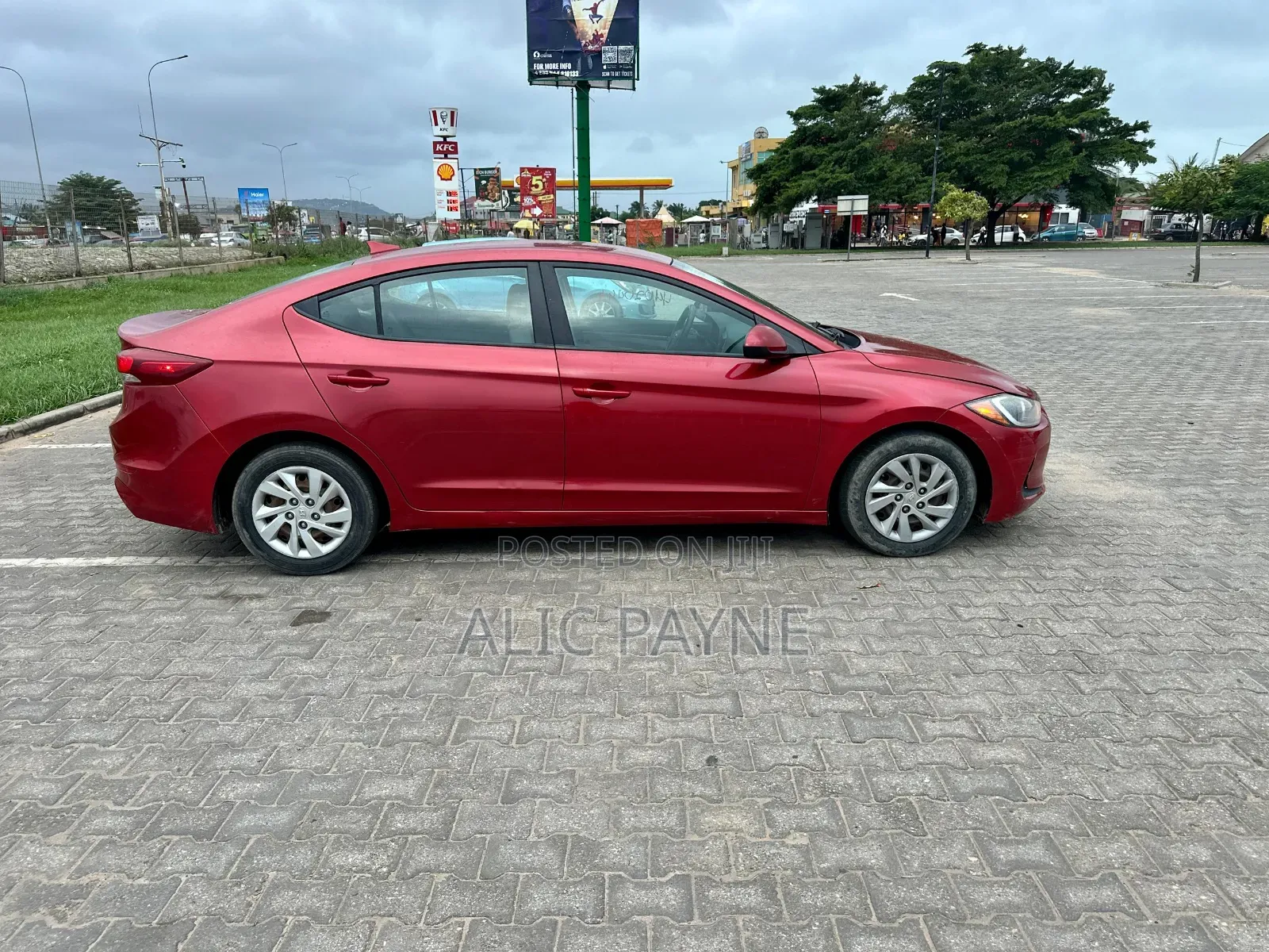 Hyundai Elantra 2017 Red