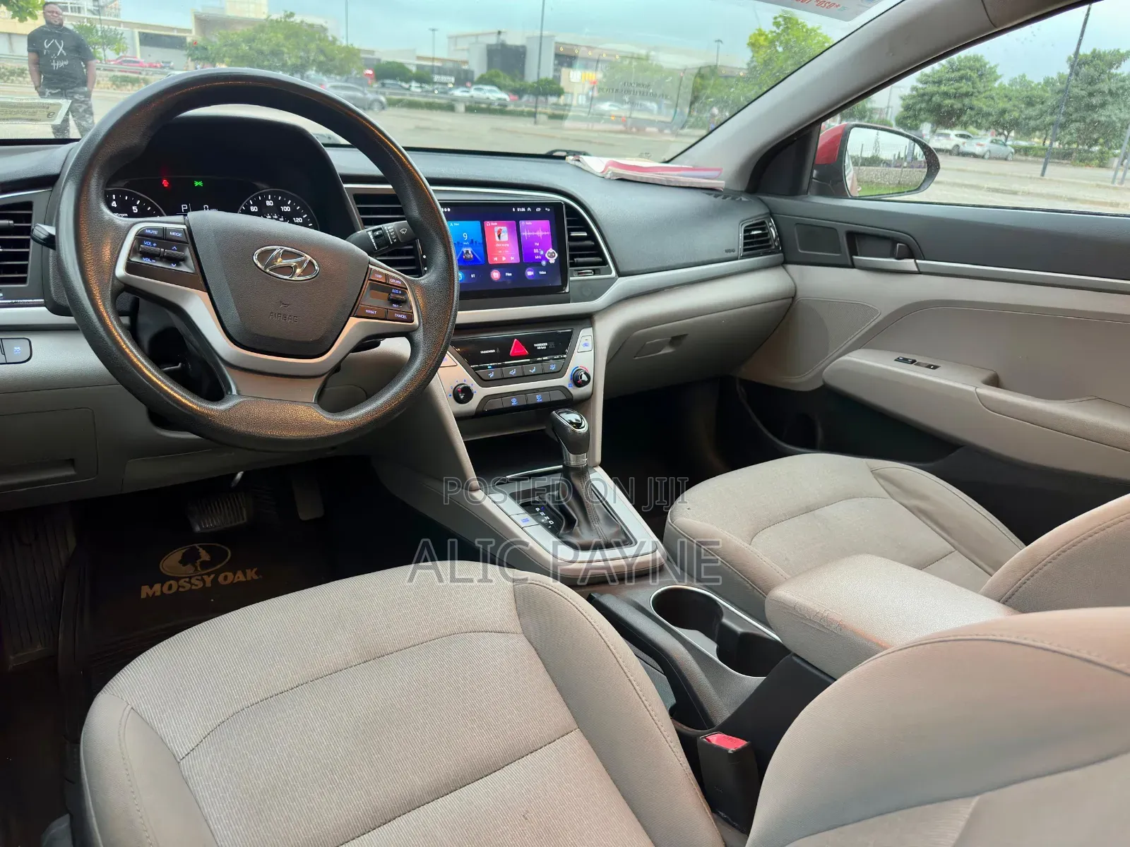 Hyundai Elantra 2017 Red