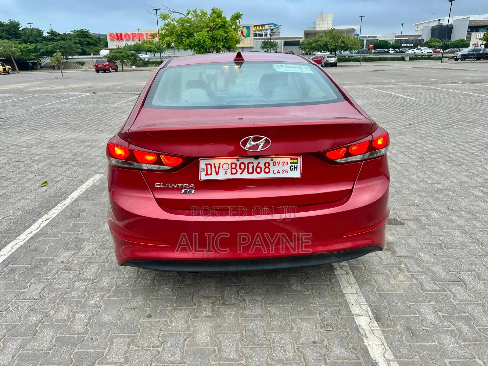 Hyundai Elantra 2017 Red