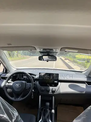 Toyota Corolla Cross 2025 White