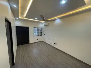 2bdrm Apartment in Old Ashomang for rent