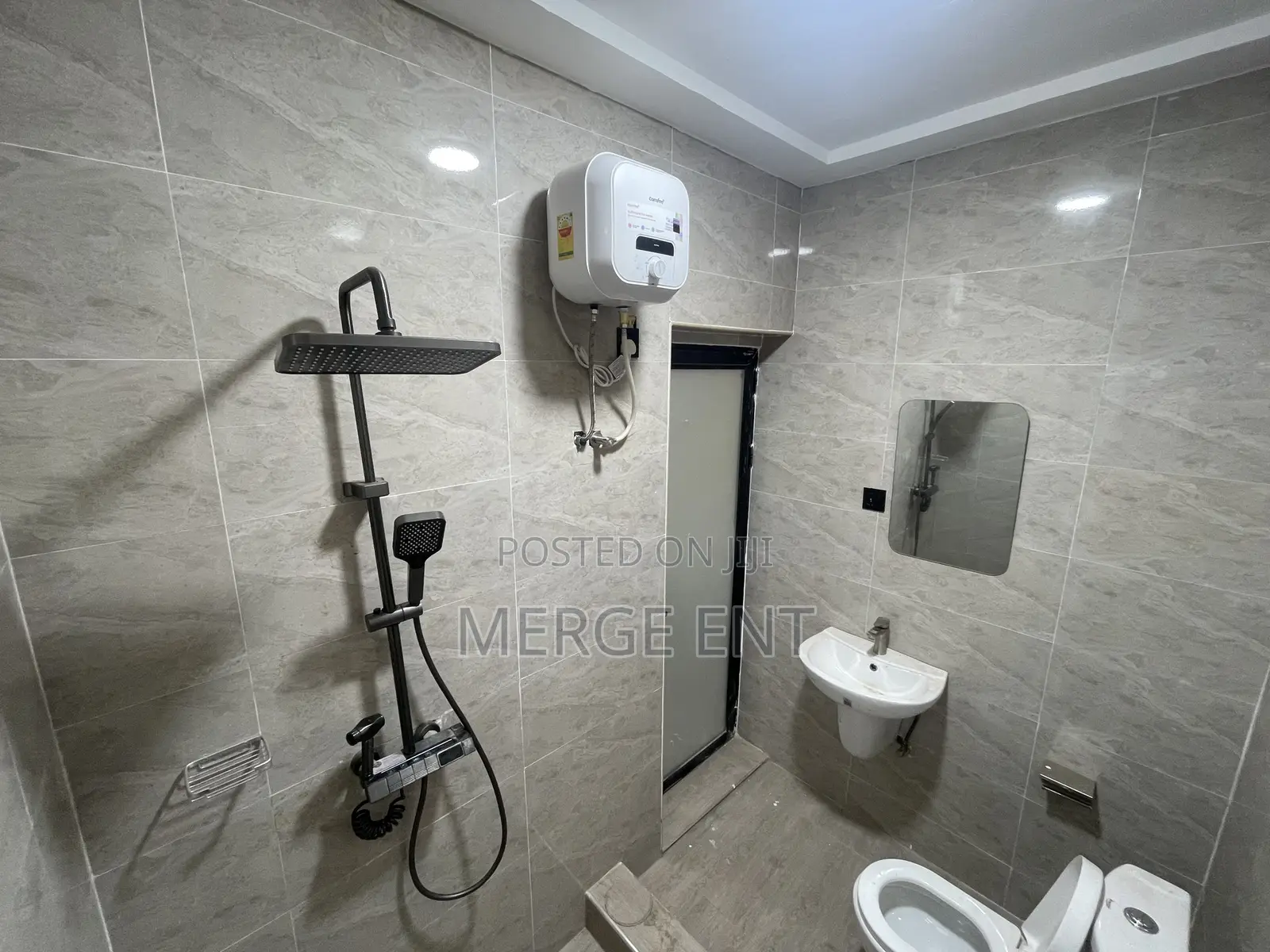 2bdrm Apartment in Old Ashomang for rent