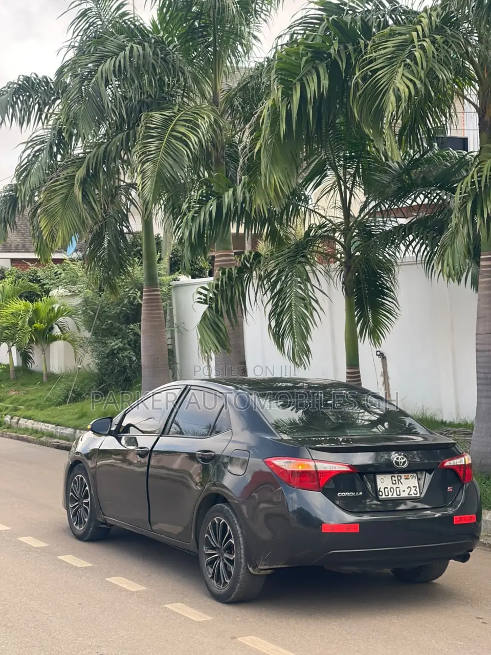 Toyota Corolla S 4dr Sedan (1.8L 4cyl CVT) 2016 Black