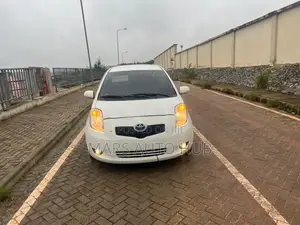 Toyota Yaris 2009 White