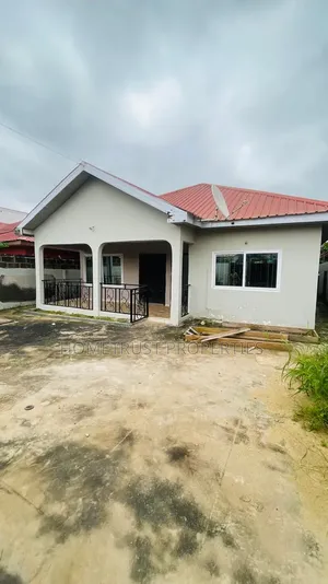 4bdrm House in Pokuase Acp for rent