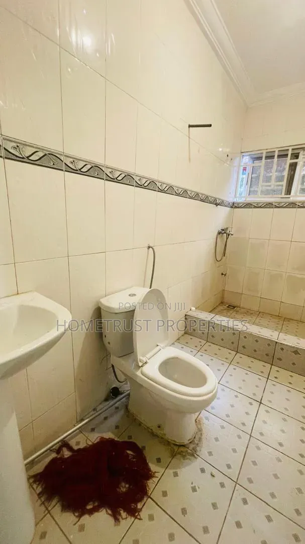 4bdrm House in Pokuase Acp for rent