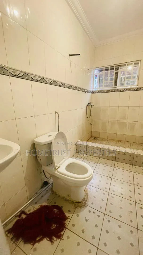 4bdrm House in Pokuase Acp for rent