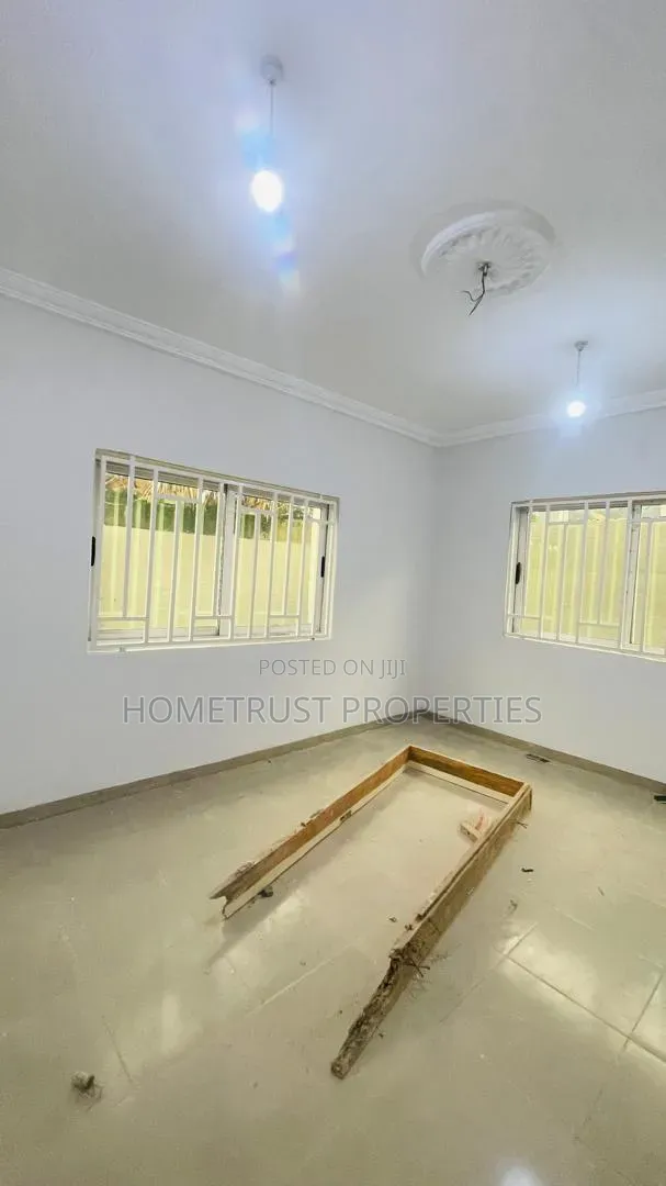 4bdrm House in Pokuase Acp for rent