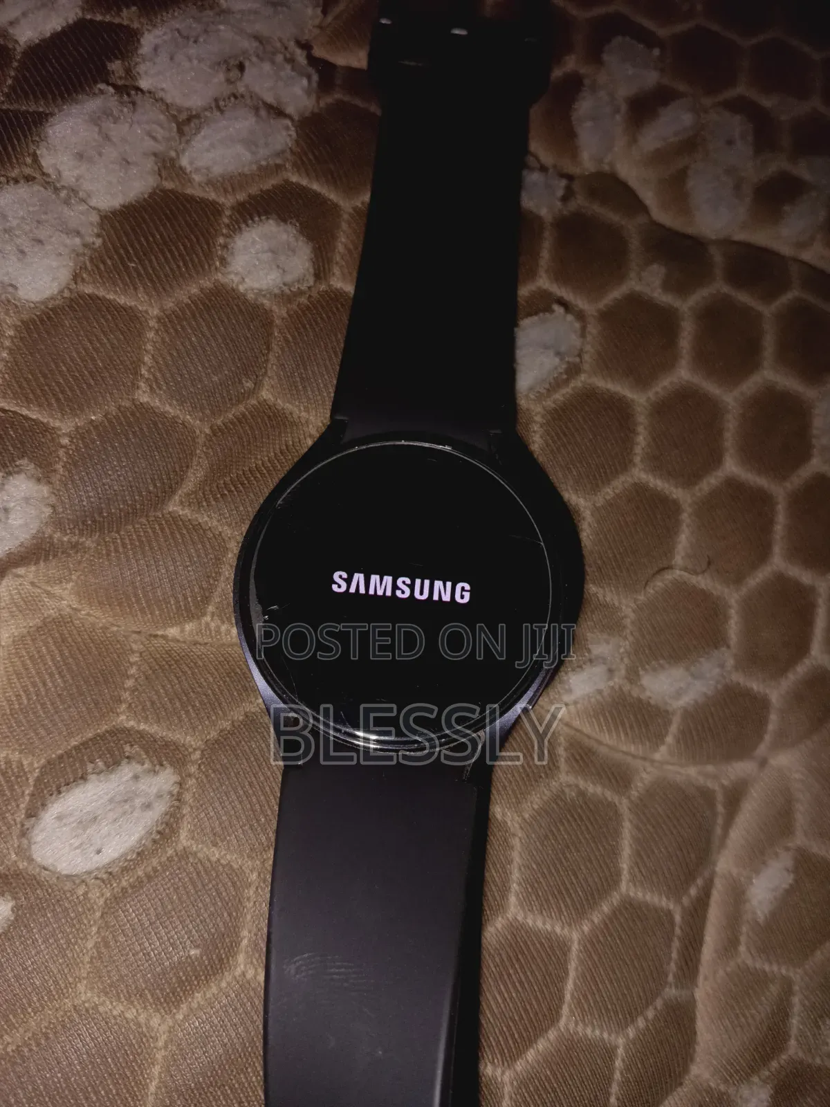 Samsung Galaxy Watch 6 With Screen Protector Going for a Cool Price