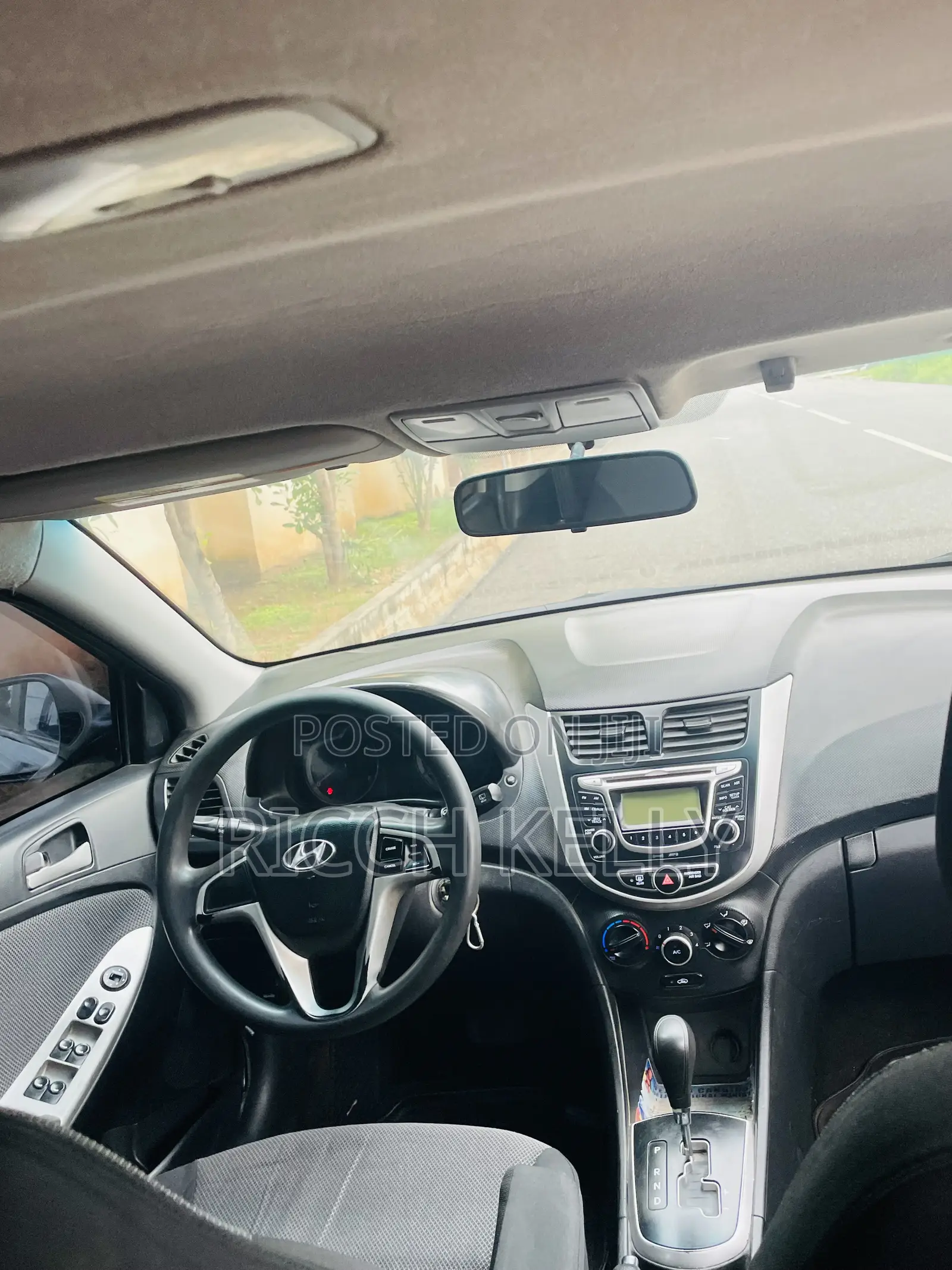 Hyundai Accent 2013 Brown