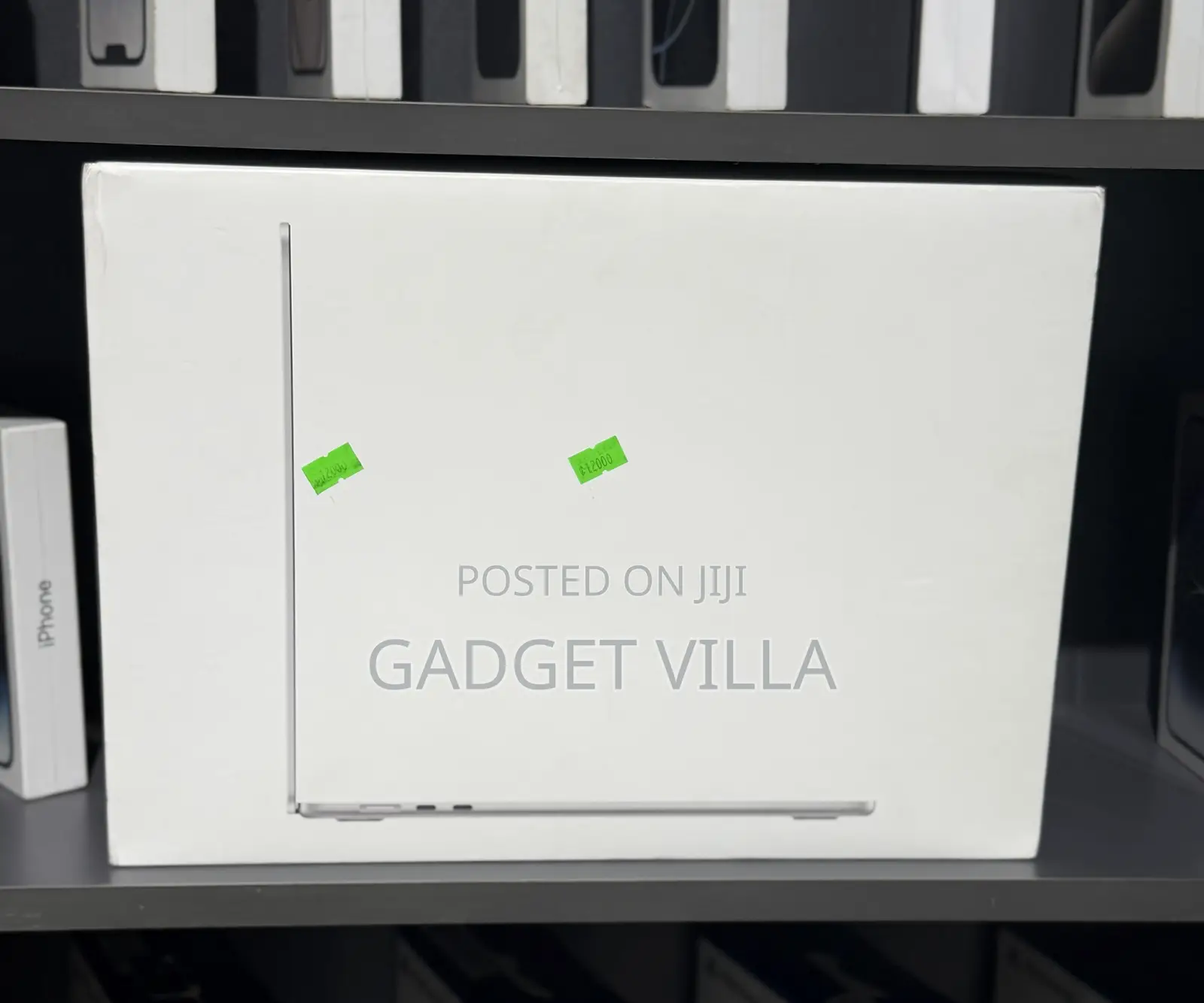 New Laptop Apple MacBook Air 2025 M4 16GB Apple M4 SSD 256GB