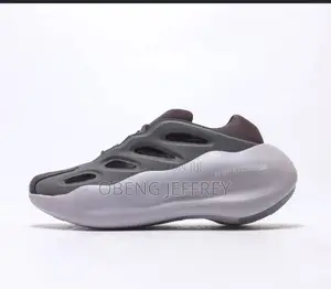 Original Adidas Hyperboost in Colours