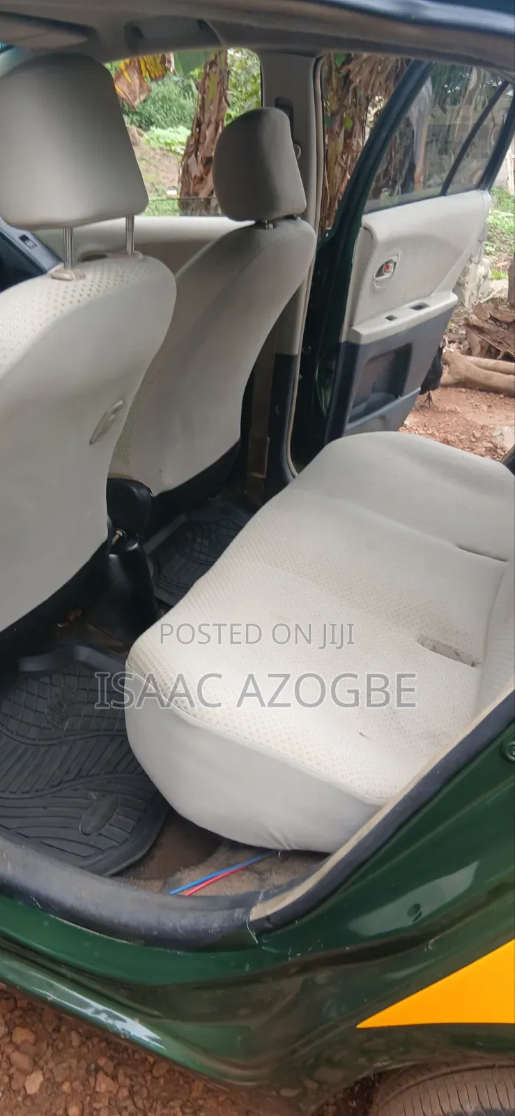 Toyota Vitz 2010 Green
