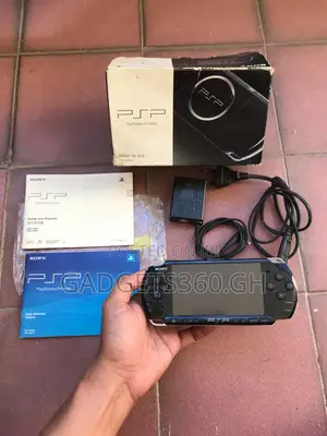New Sony PSP3000 (16GB + 10 Games)