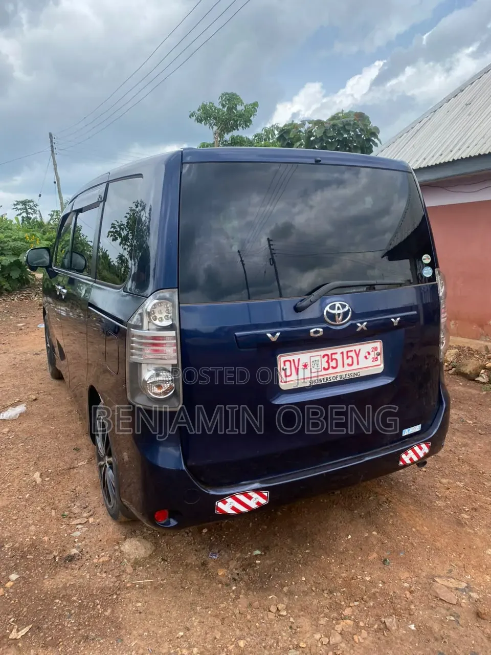 Toyota Voxy 2013 Black