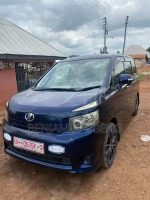 Toyota Voxy 2013 Black
