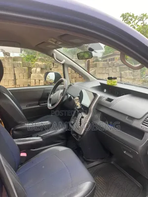 Toyota Voxy 2013 Black