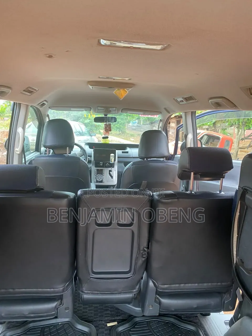 Toyota Voxy 2013 Black