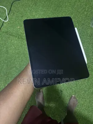 Apple iPad Pro 13 (2025) 256 GB Black