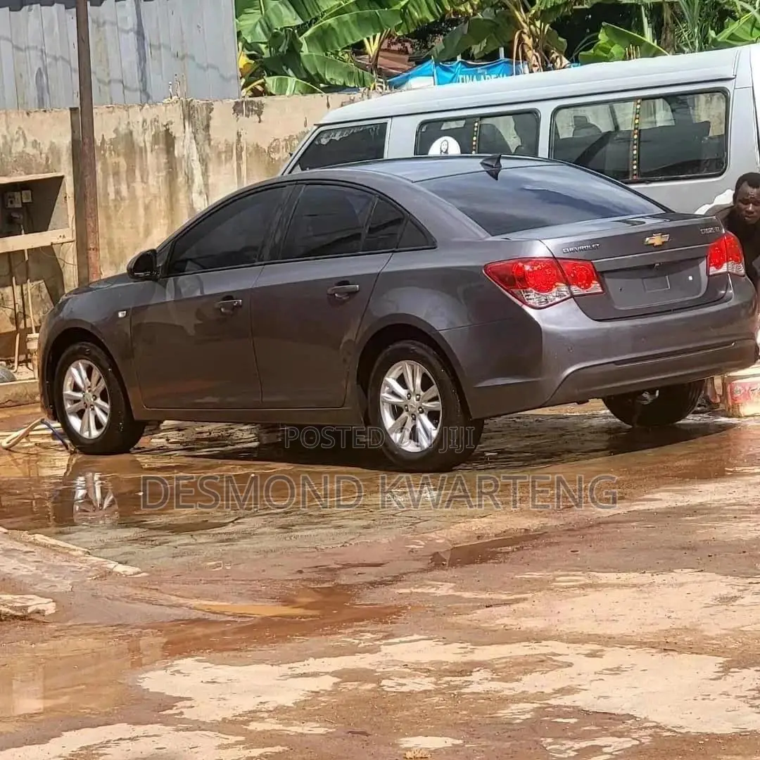 Chevrolet Cruze 1LT Auto 2013 Gray