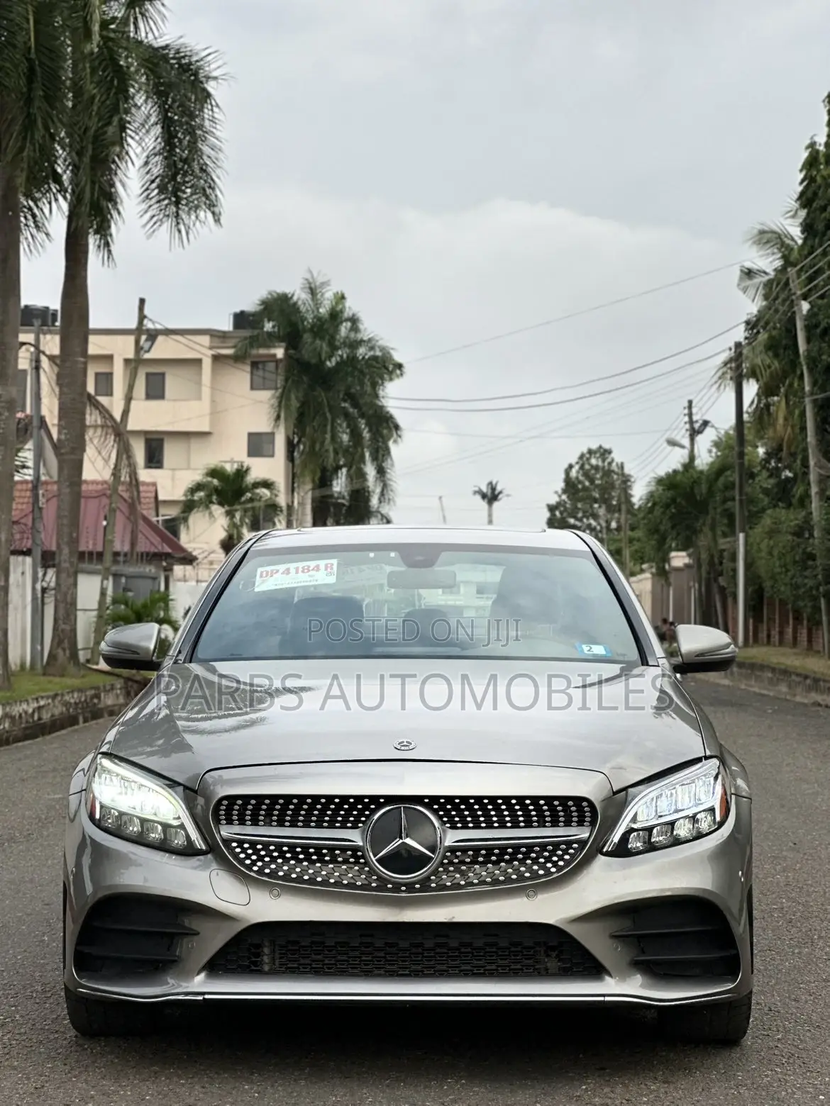 Mercedes-Benz C300 2020 Gold