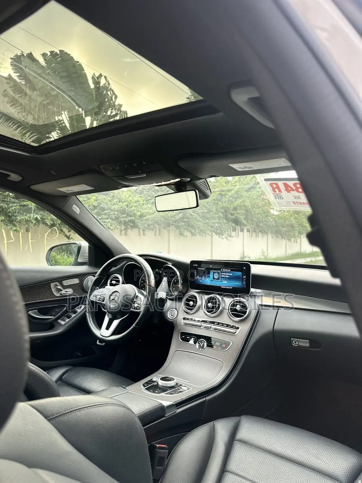 Mercedes-Benz C300 2020 Gold