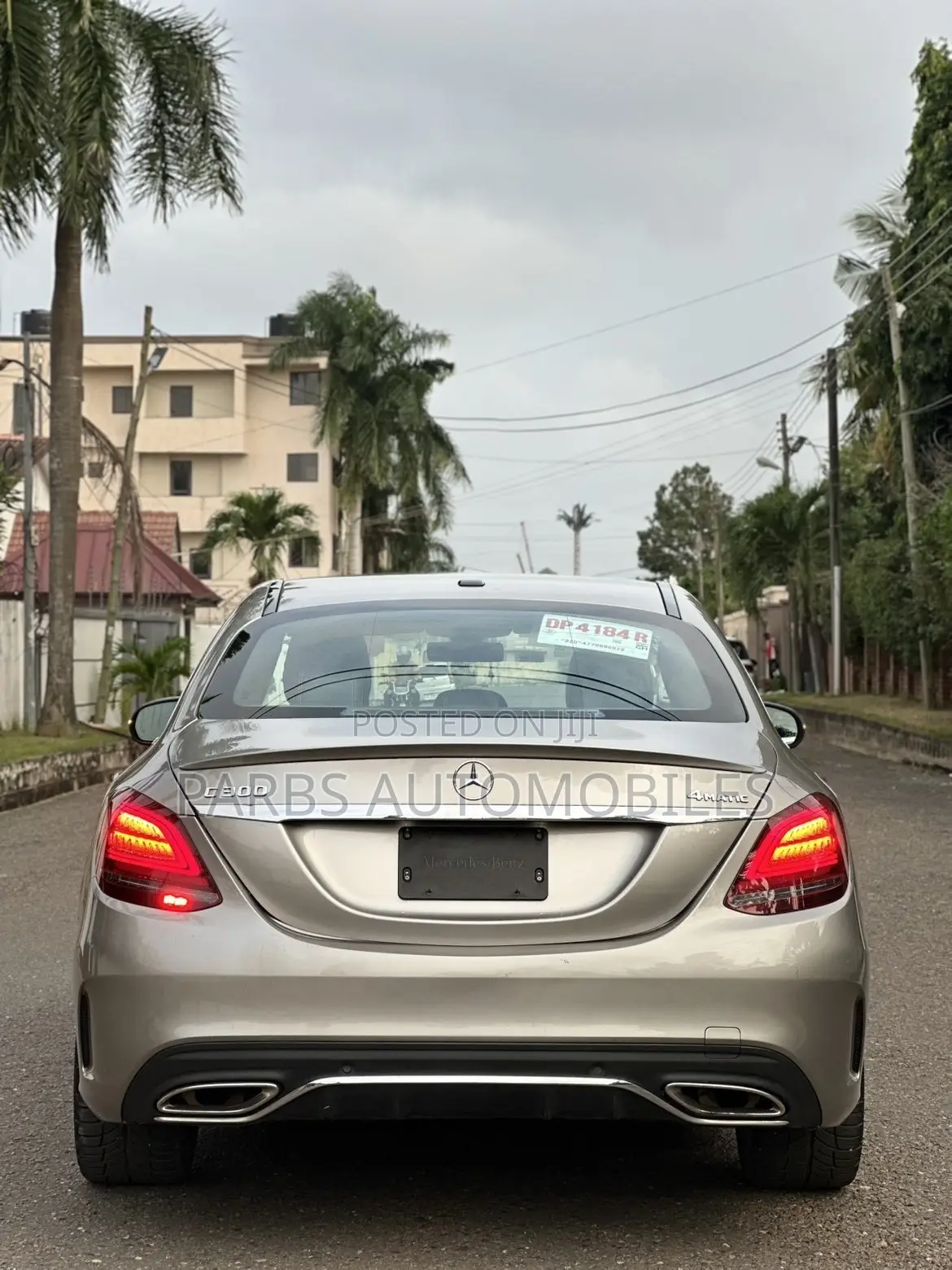 Mercedes-Benz C300 2020 Gold