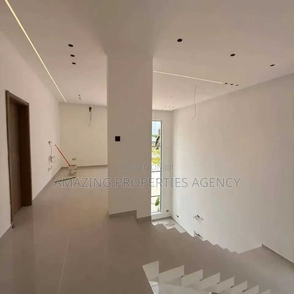 4bdrm House in East Legon Hills, Otano for sale