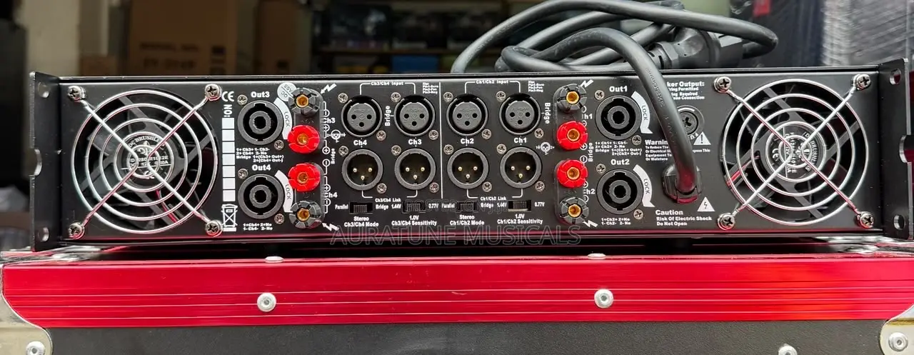This Is an Electro-Voice (EV) TC8850 Professional 4-Channel Power Amp