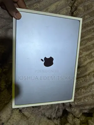 New Laptop Apple MacBook Air 16GB Intel Core i7 SSD 512GB