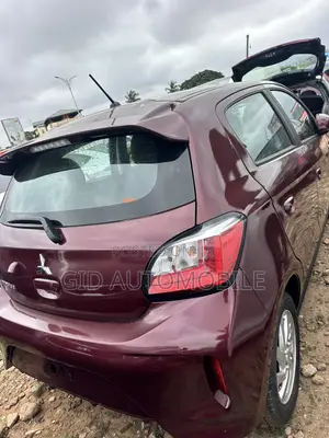 Mitsubishi Mirage 2024 Gray