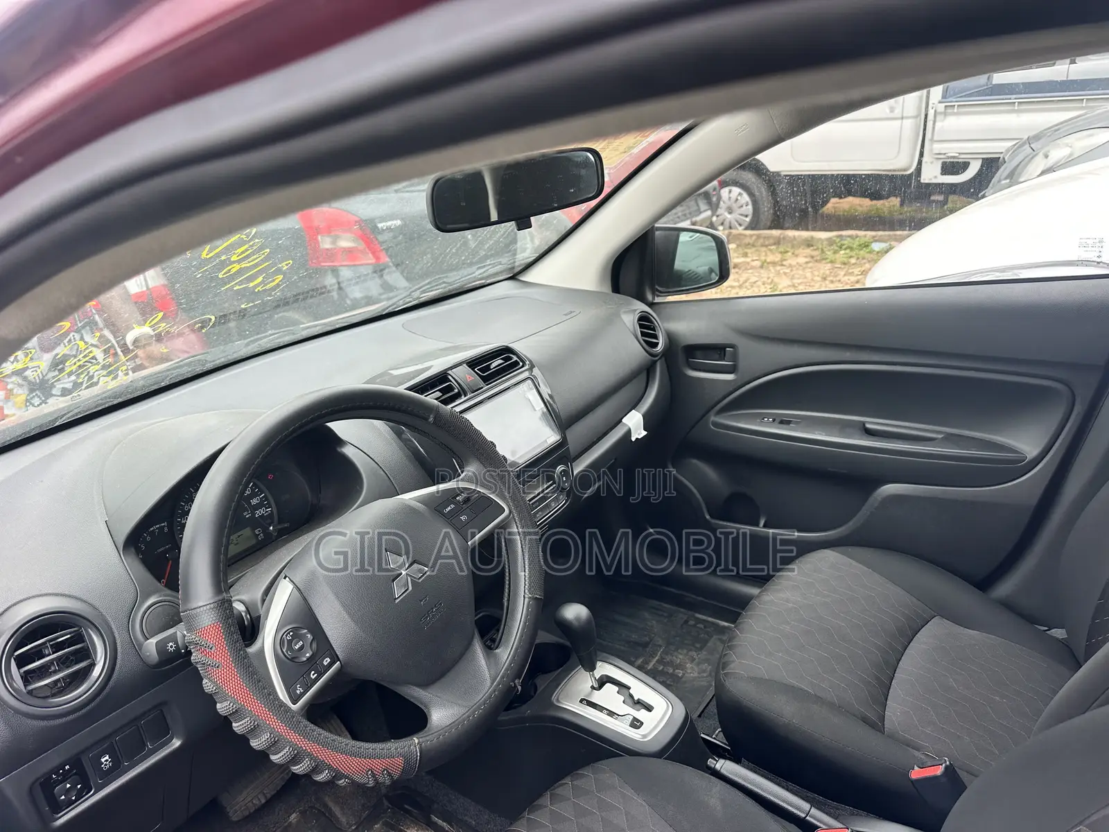 Mitsubishi Mirage 2024 Gray