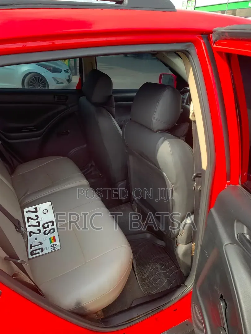 Pontiac Vibe 2010 Red