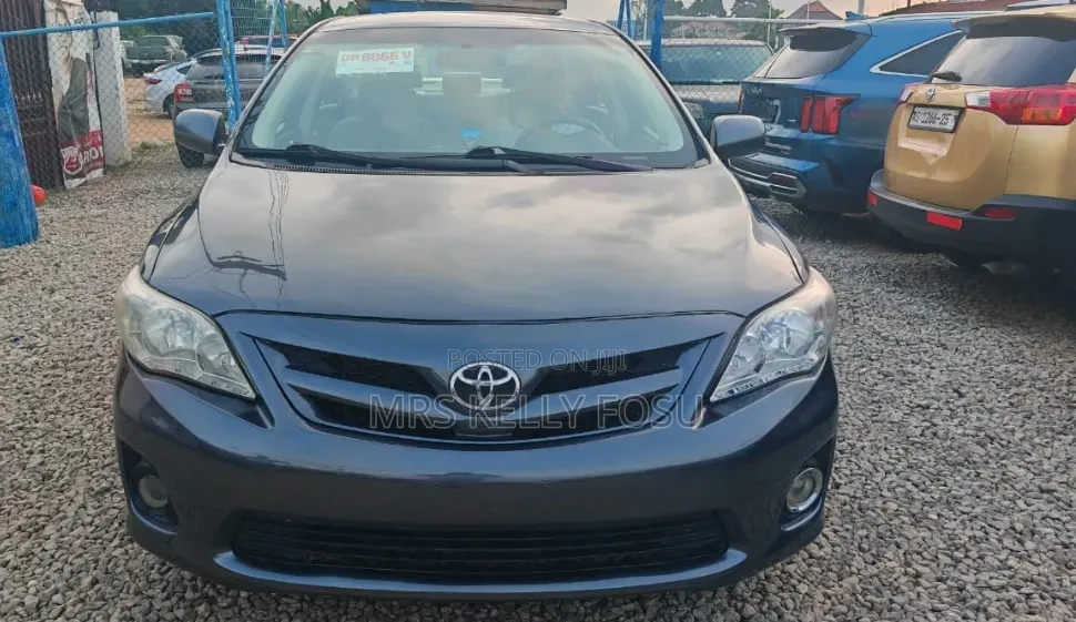 Toyota Corolla 2013 Gray