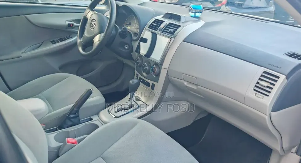 Toyota Corolla 2013 Gray