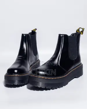 Dr Martens 2976 Quad Smooth Boot
