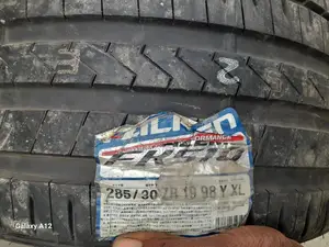 Car Tires 285/30r19