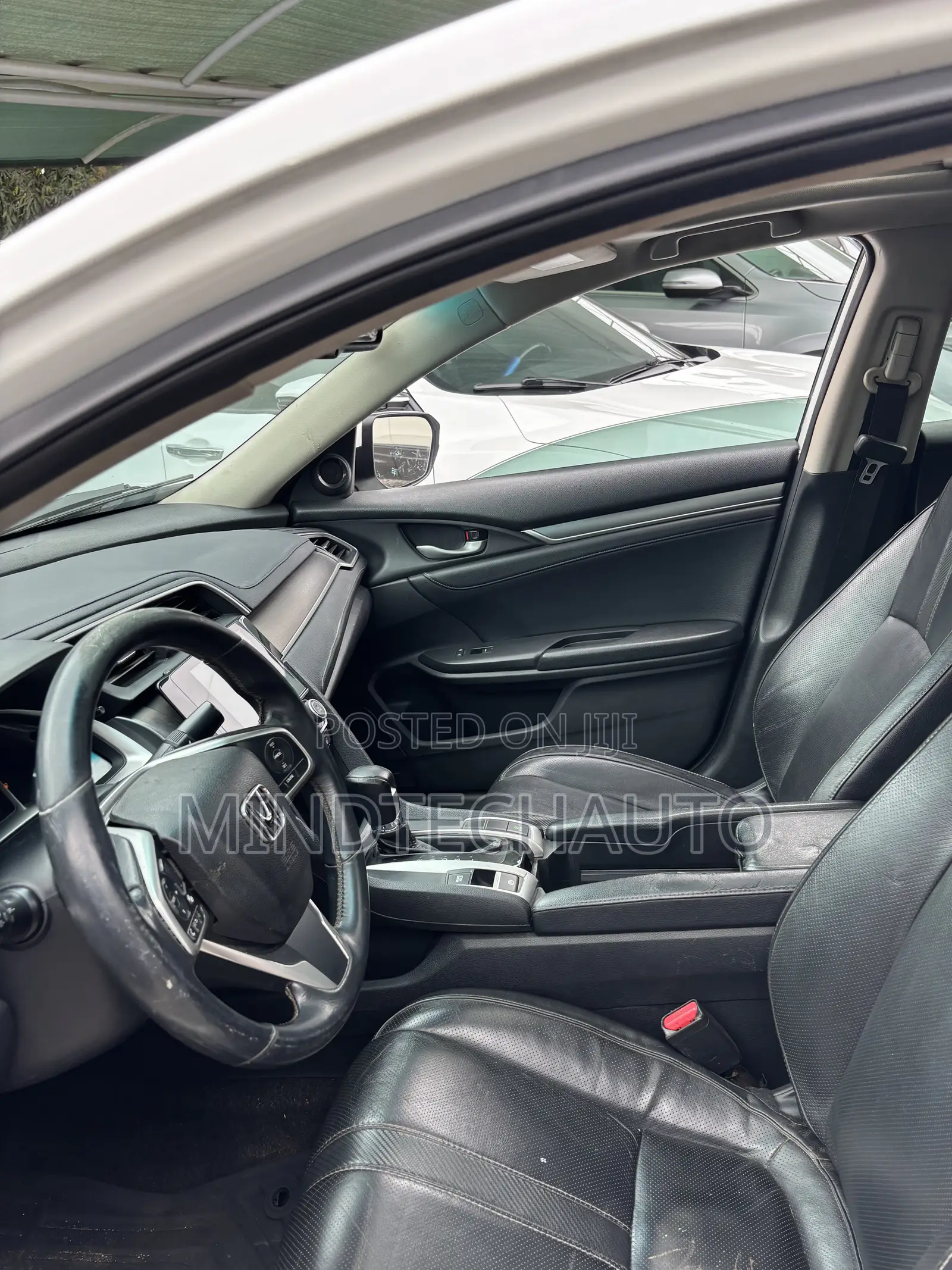 Honda Civic EX-L 4dr Sedan (1.5L 4cyl) 2017 White