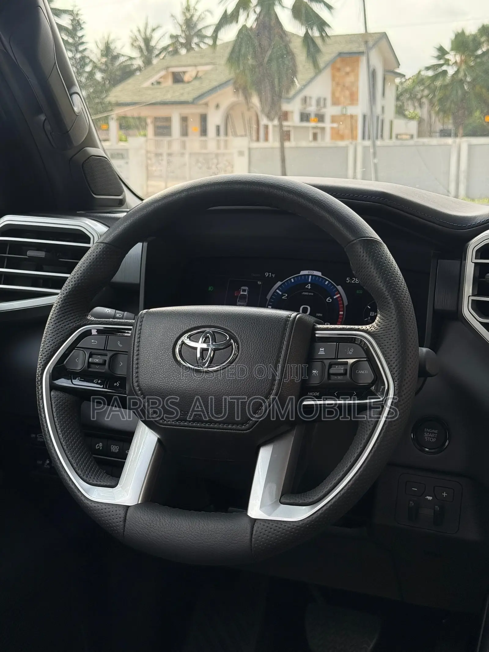 Toyota Tundra Platinum CrewMax 4WD SB w/6.5' Bed 2025 Blue