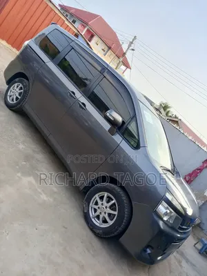 Toyota Voxy 2013 Gray