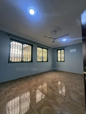2bdrm Apartment in West Hills Mall Area for rent