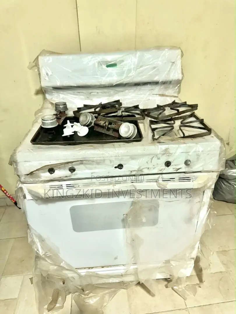 Durable American 4 Burner With Oven and Grill