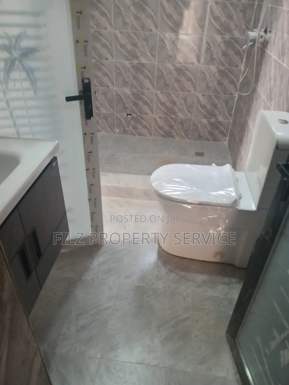 1bdrm Apartment in West Legon, Police Station for rent