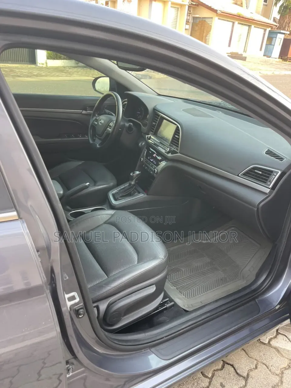 Hyundai Elantra ECO Sedan FWD (1.4L 4cyl 7A) 2017