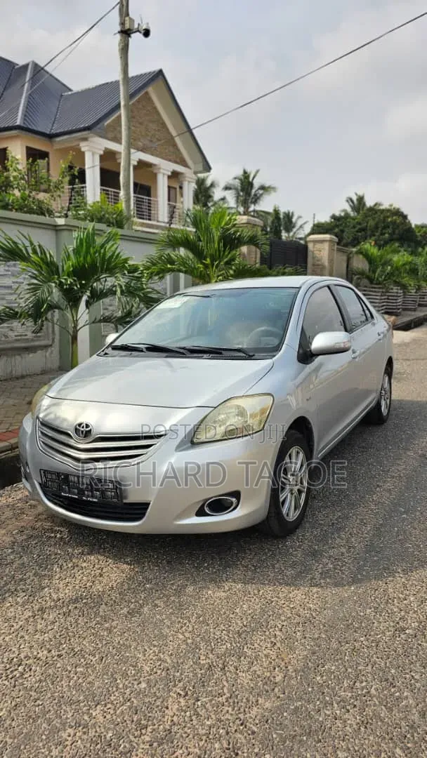 Toyota Vios 2012 Silver