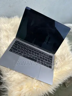 Laptop Apple MacBook Pro 2017 8GB Intel Core i5 SSD 128GB