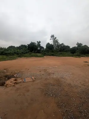 70/100 Commercial Land for Sale at Mayera