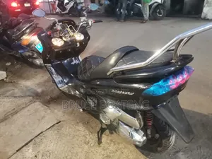 Yamaha Majesty 2010 Black