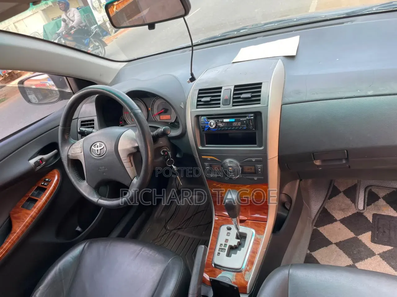 Toyota Corolla Altis 2011 Blue