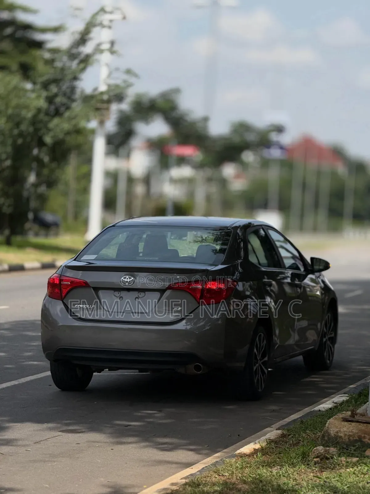 Toyota Corolla 2018 Brown